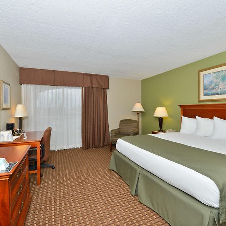 Surestay Plus Hotel By Best Western Raleigh North Downtown Экстерьер фото