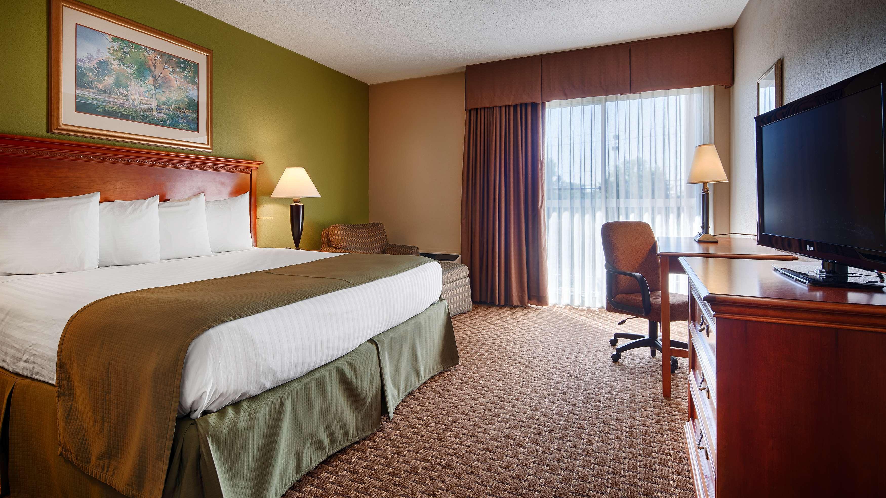 Surestay Plus Hotel By Best Western Raleigh North Downtown Экстерьер фото