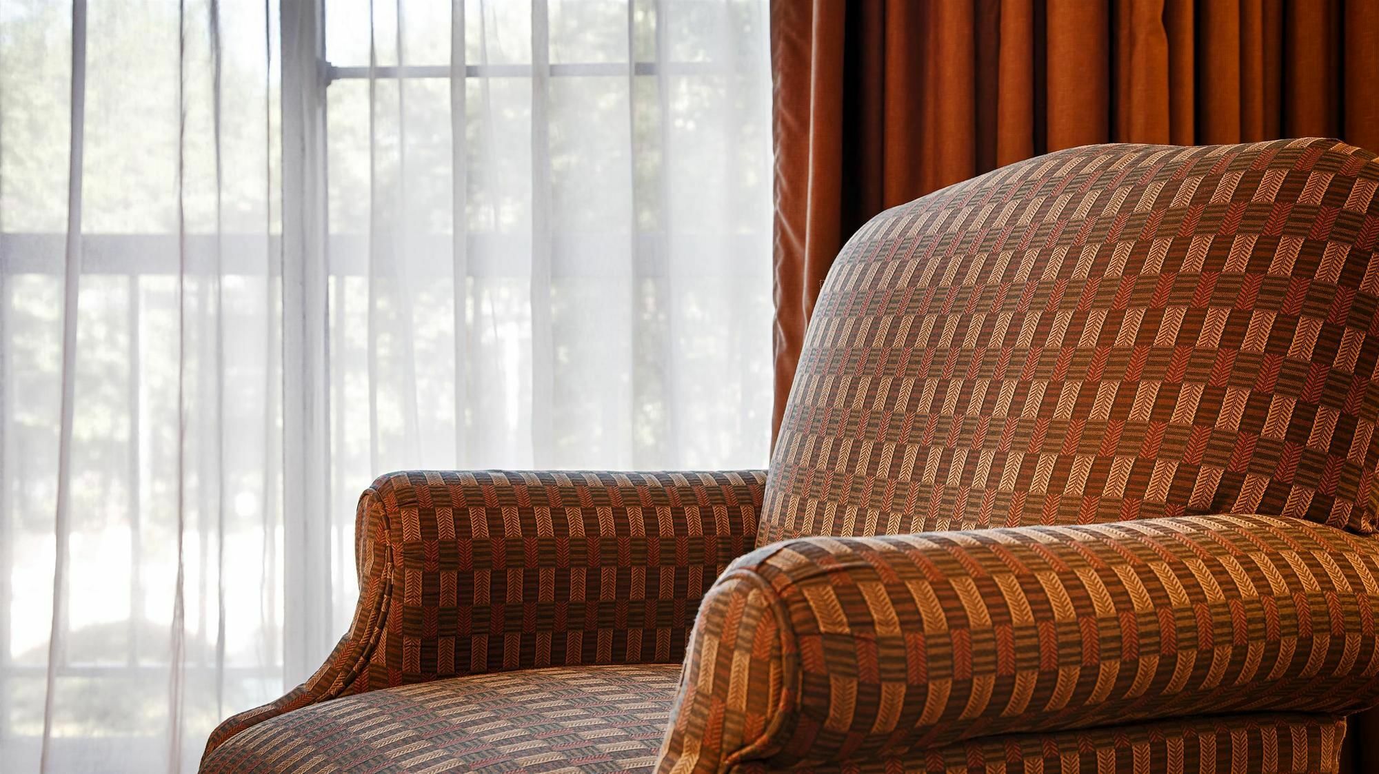 Surestay Plus Hotel By Best Western Raleigh North Downtown Экстерьер фото