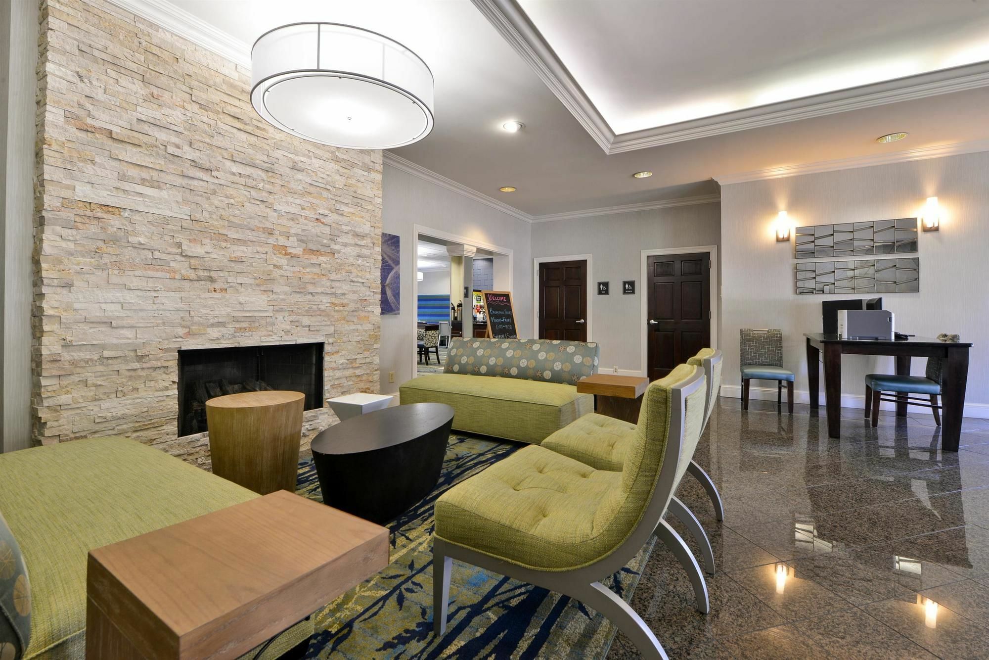 Surestay Plus Hotel By Best Western Raleigh North Downtown Экстерьер фото